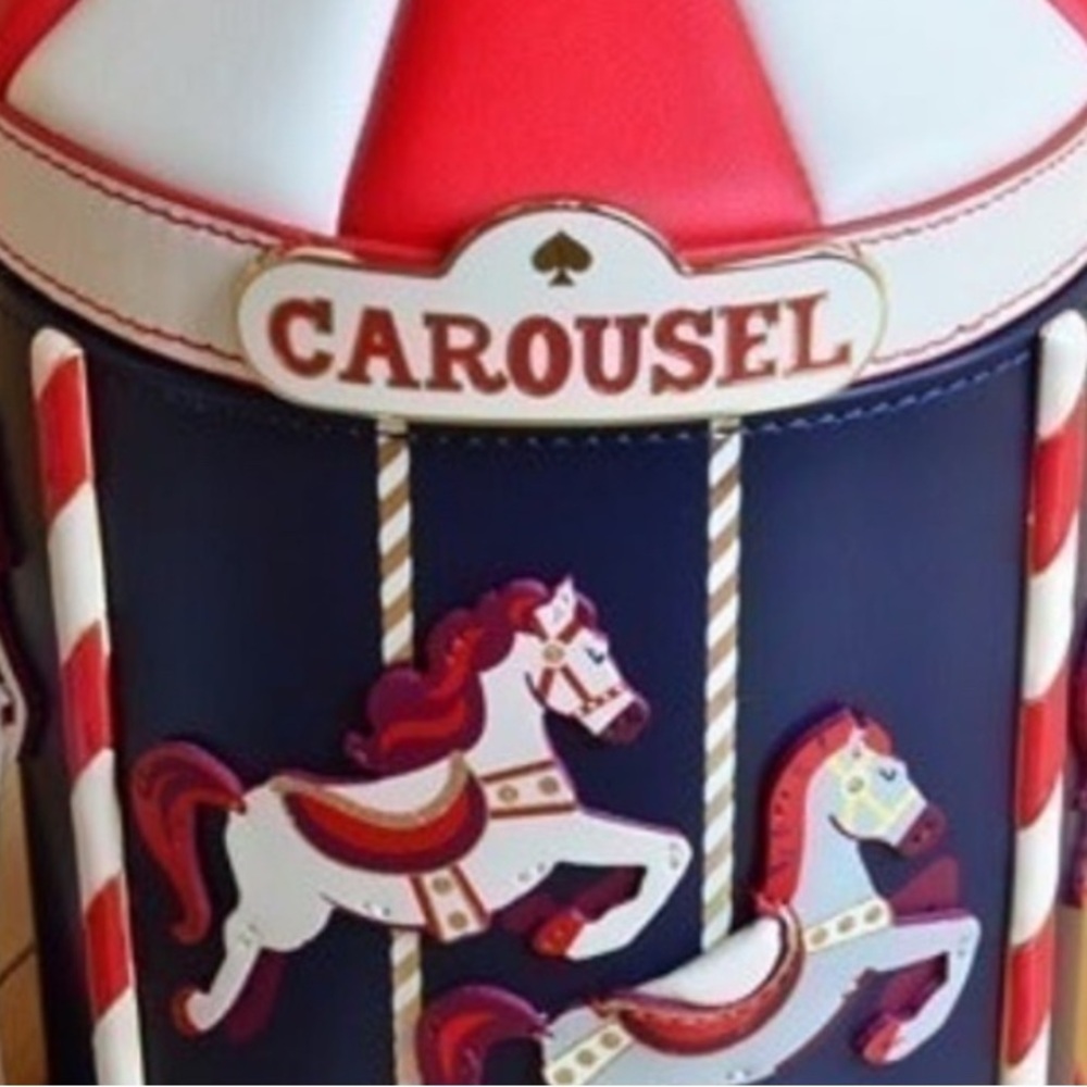 Kate Spade winter wonders carousel 3D Crossbody bag limited ED novelty collector - Picture 5 of 12